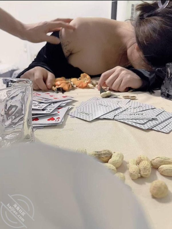 图片[8]-狂灌巨乳表姐一整瓶牛栏山晕倒后，我醉奸巨乳表姐  作者：巨乳表姐住我家-海角专区论坛-orz7｜开眼社区